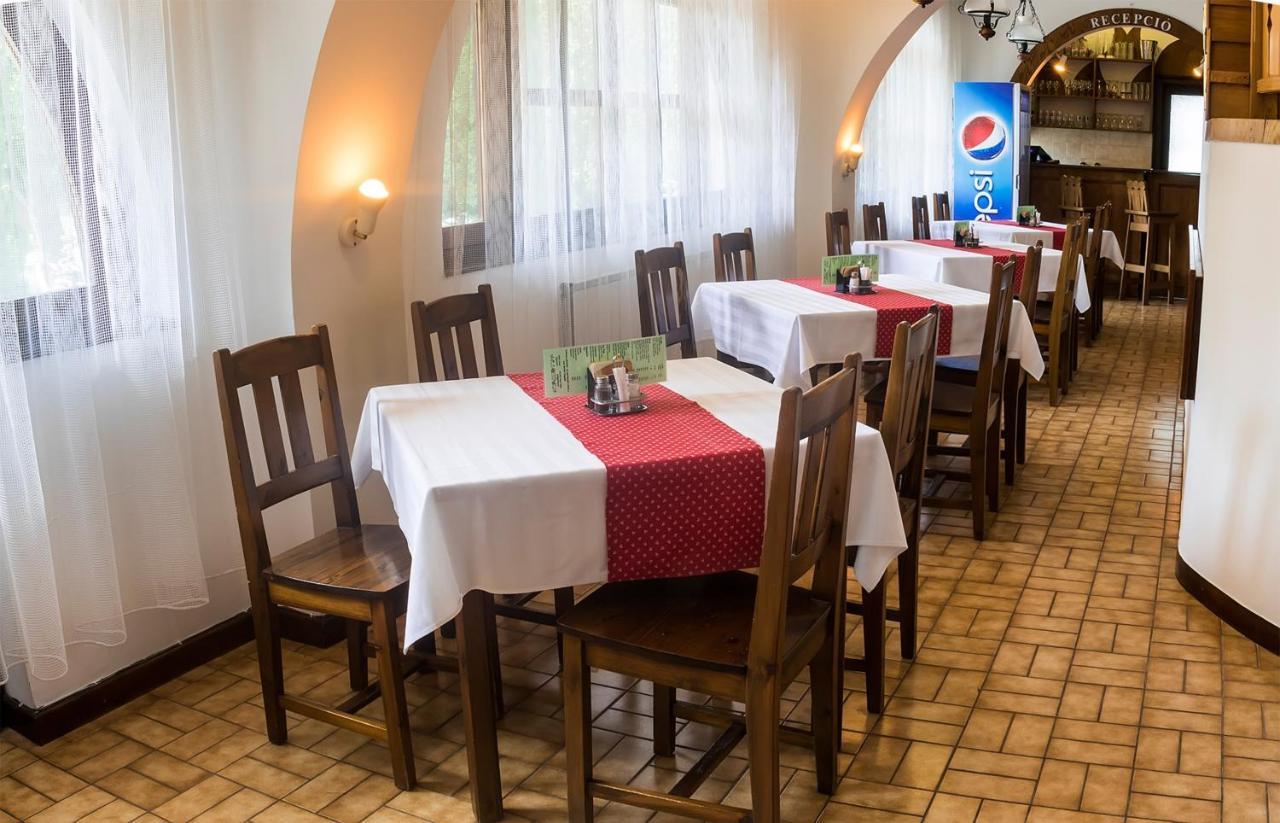 Gasthof Laci Betyár Hajdúszoboszló Exterior foto